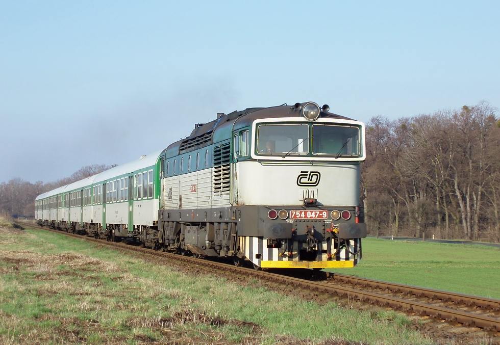 754 047-9