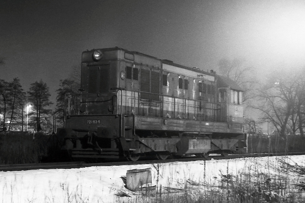 721 153-5