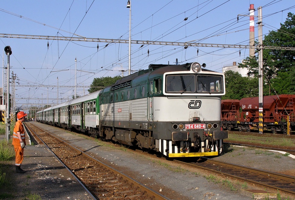754 040-4