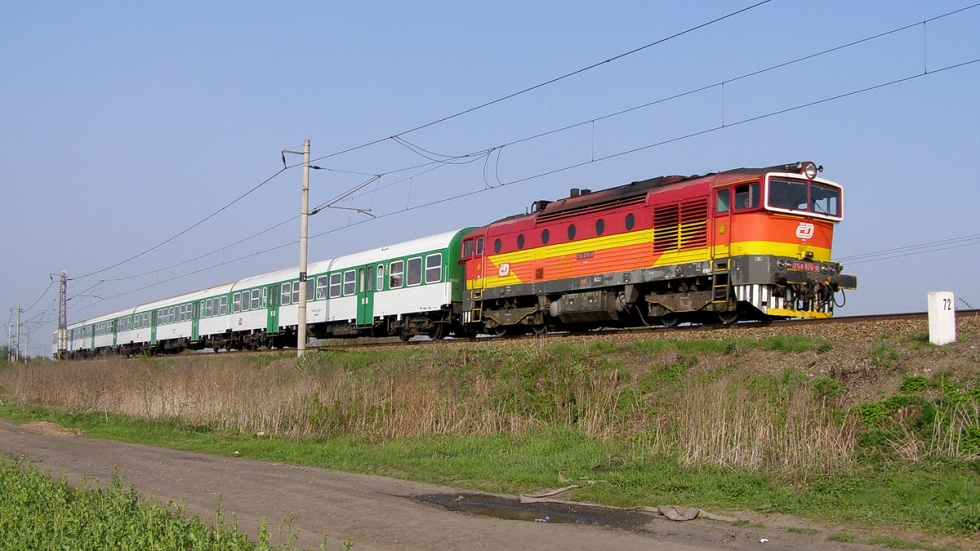 754 076-8
