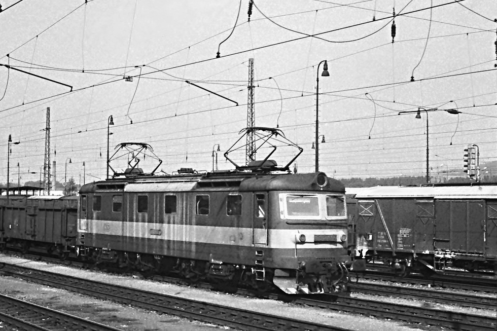 183 006-6