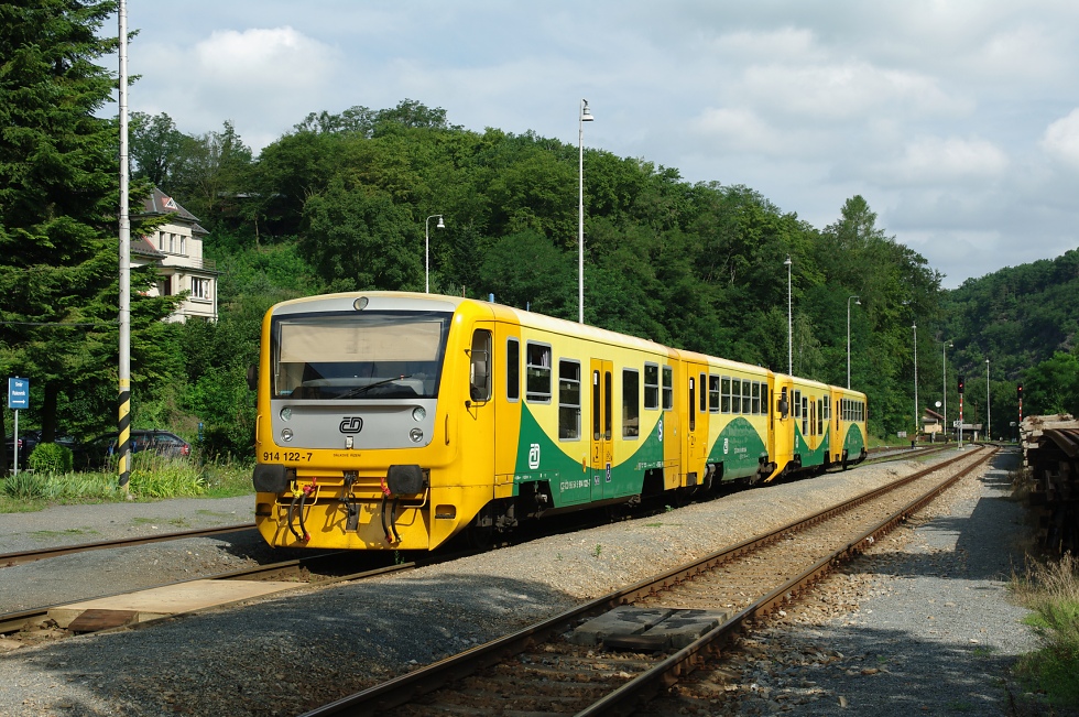 814 122-8
