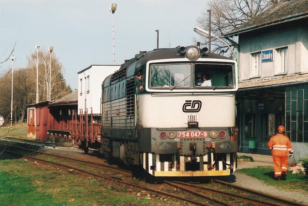 754 047-9