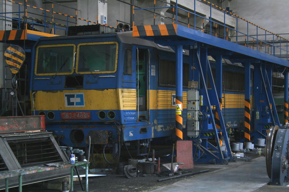 363 048-0