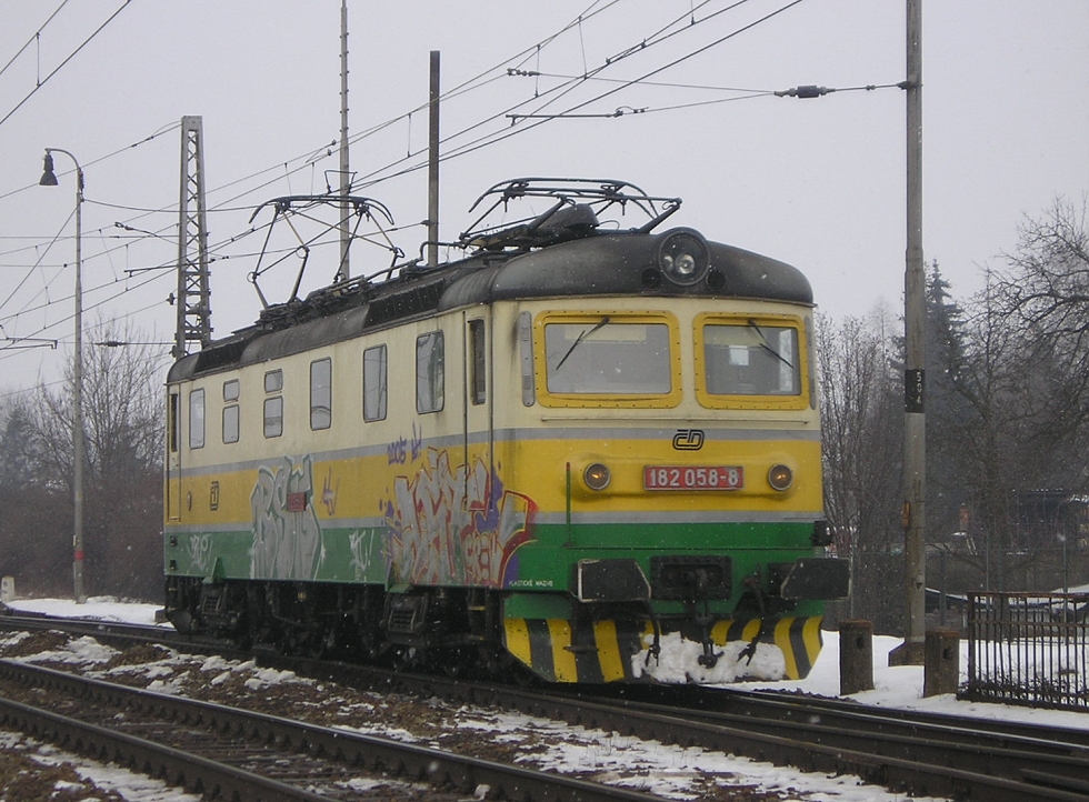 182 058-8
