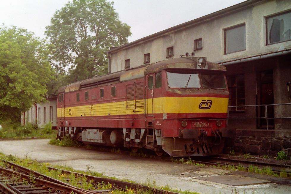 751 105-8