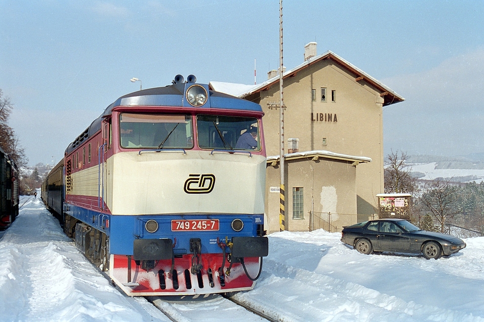 749 245-7