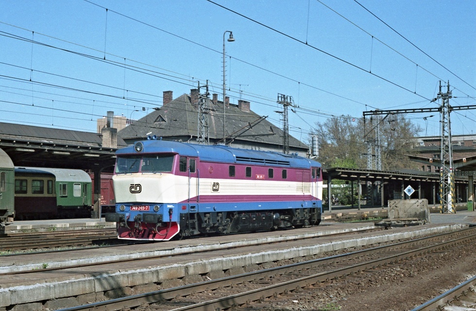 749 245-7
