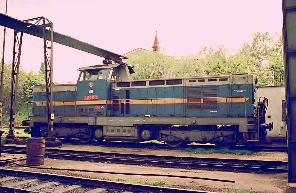 735 038-2