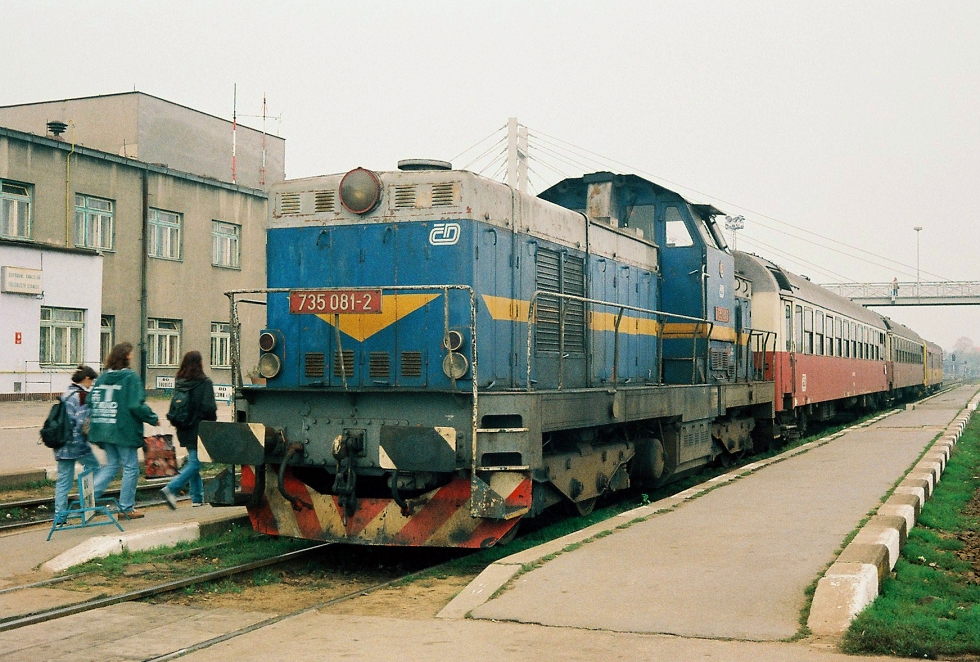 735 081-2