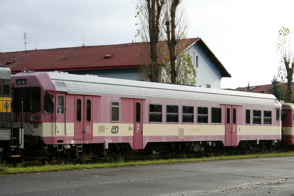 843 025-8