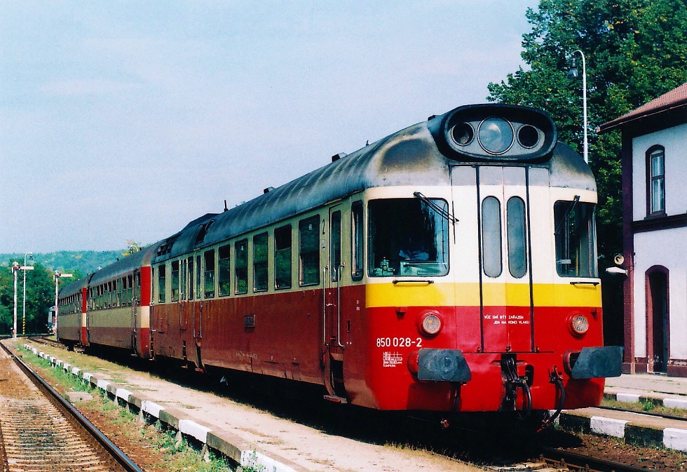 850 028-2