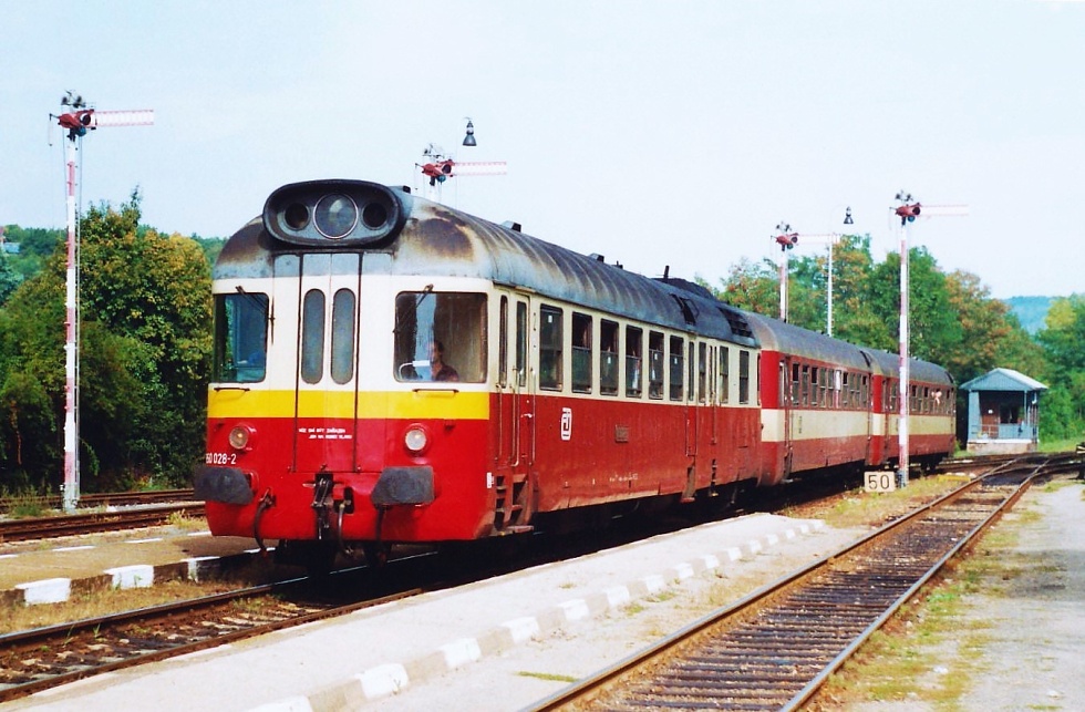 850 028-2