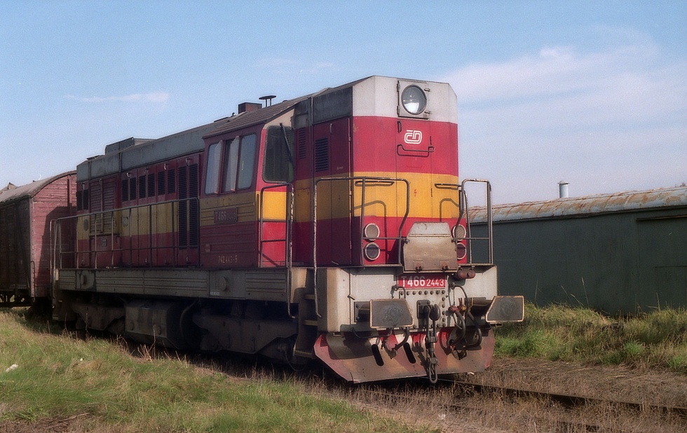 742 443-5
