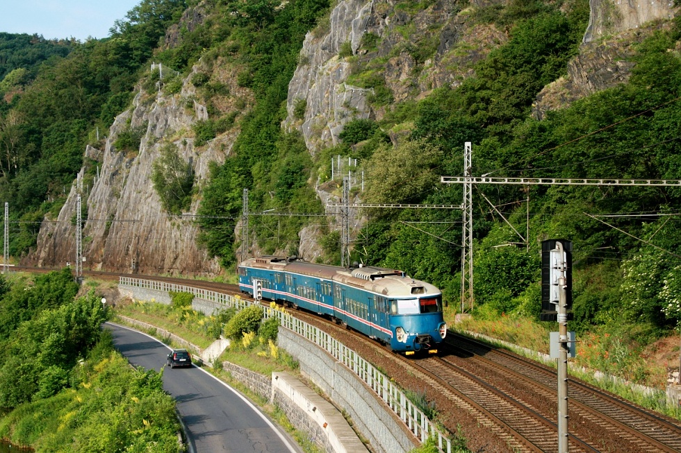 451 001-2