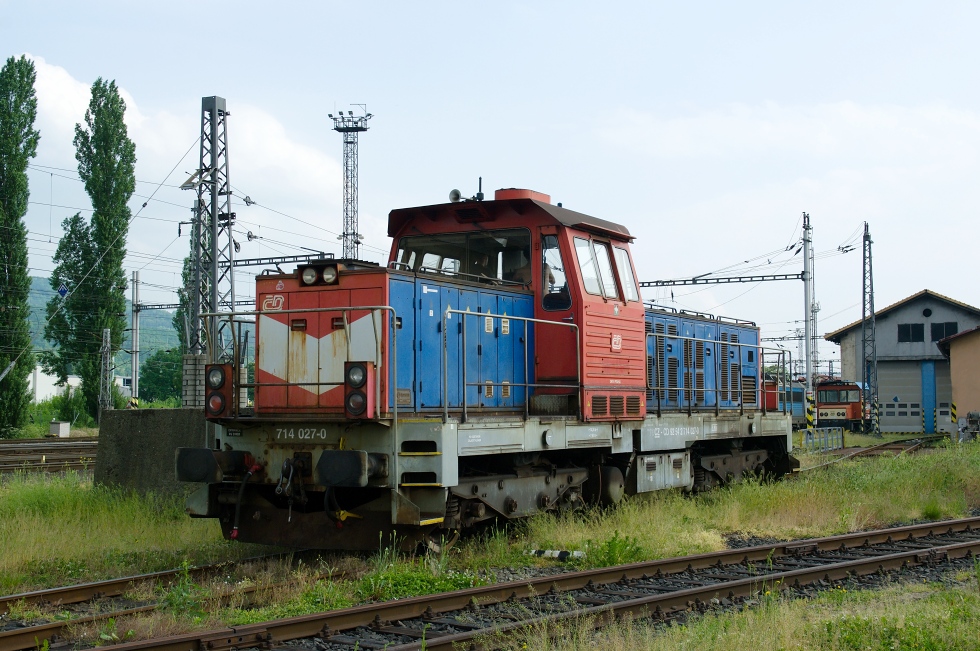 714 027-0