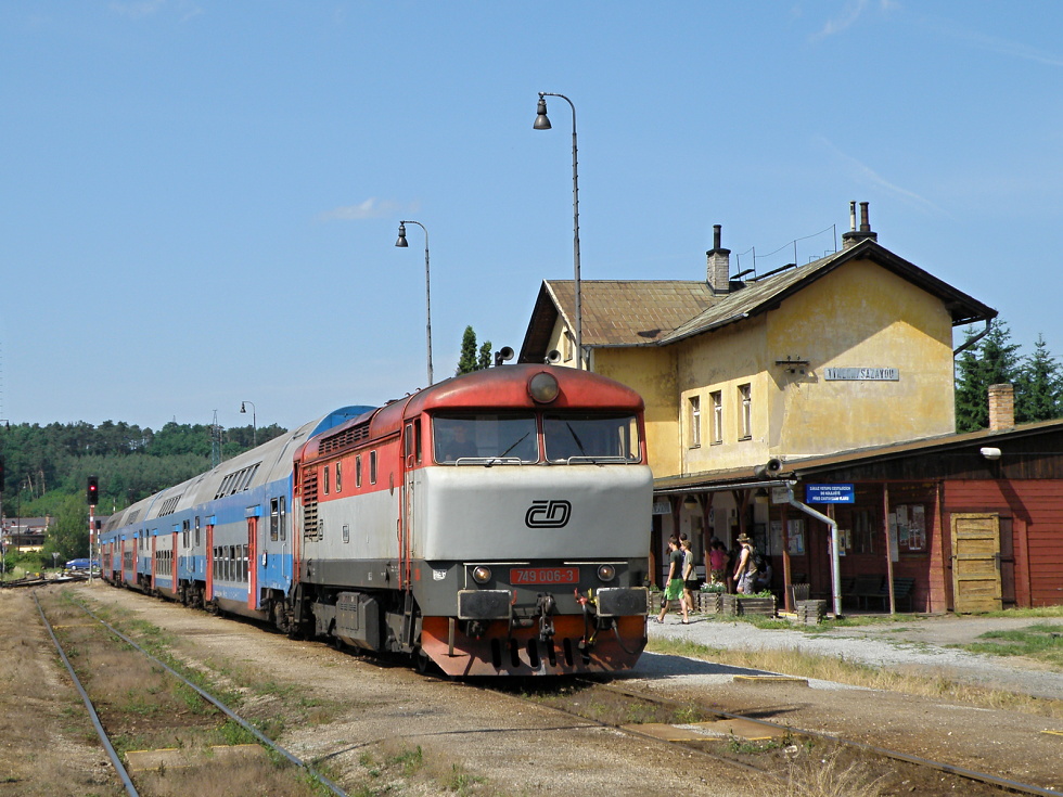 749 006-3
