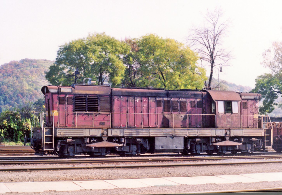 771 077-5