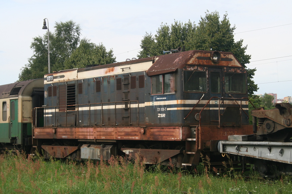 721 109-7