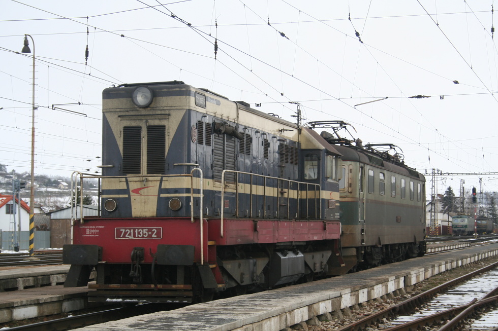 721 135-2