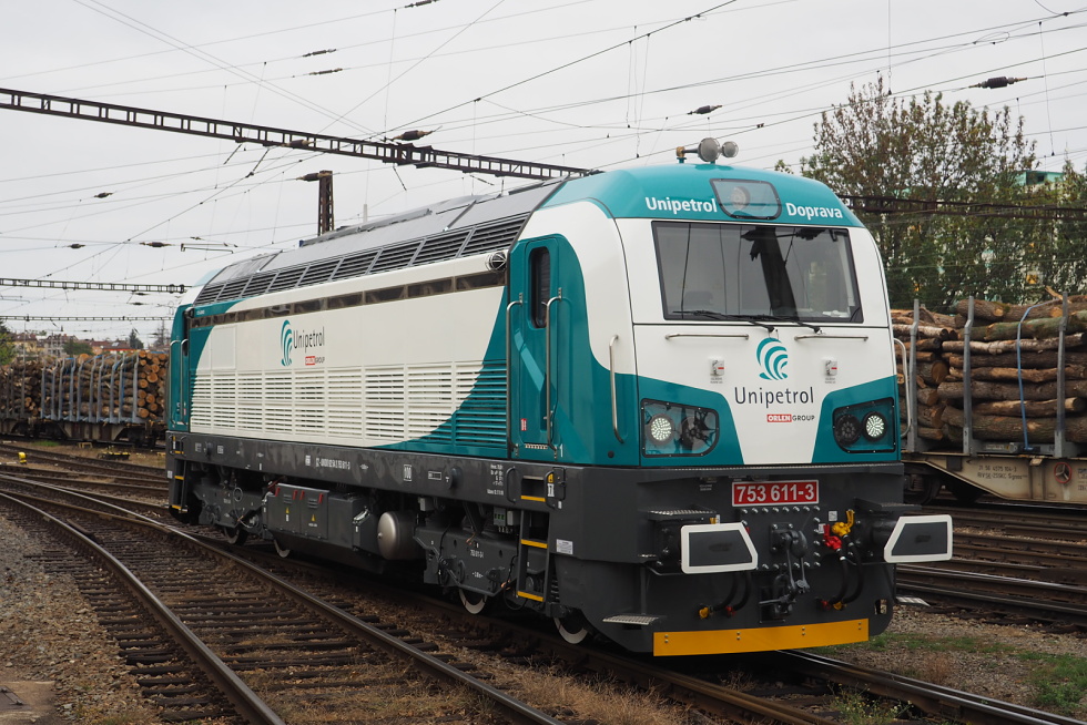 753 611-3