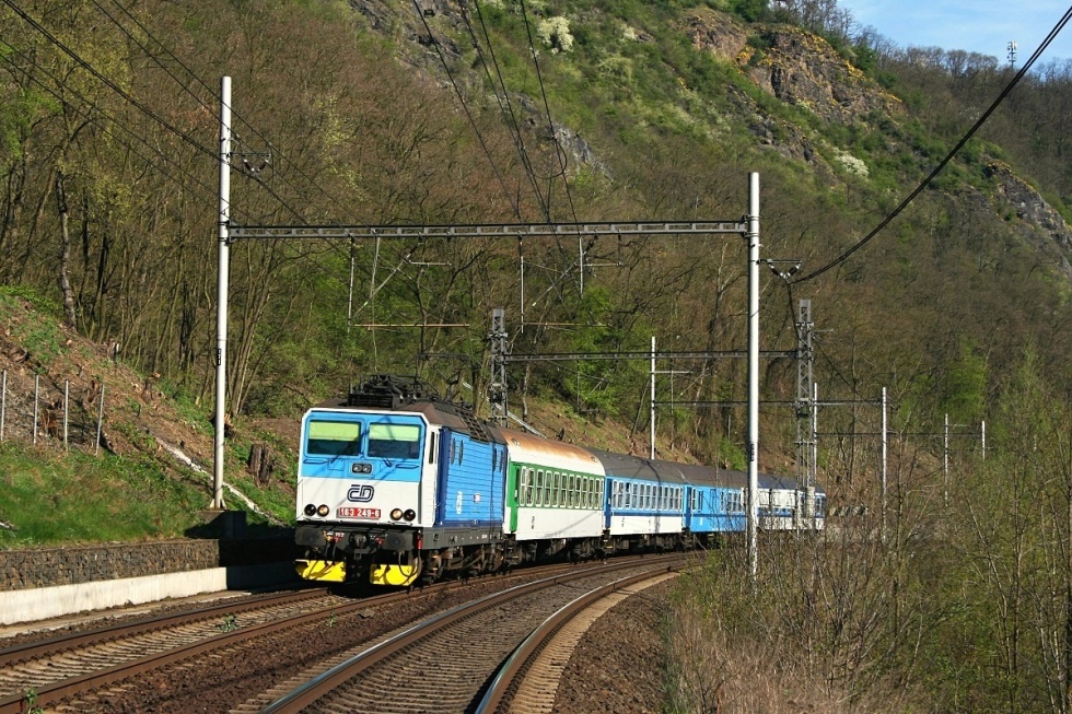 163 249-6