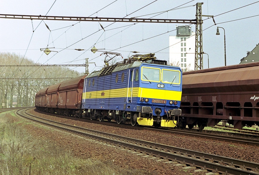 363 025-8