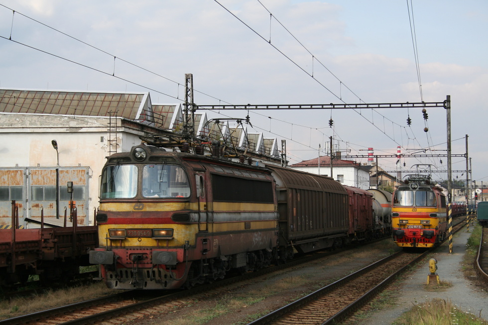 230 054-9