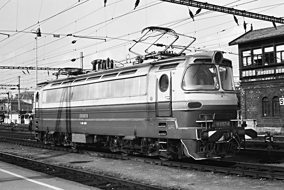 230 097-8