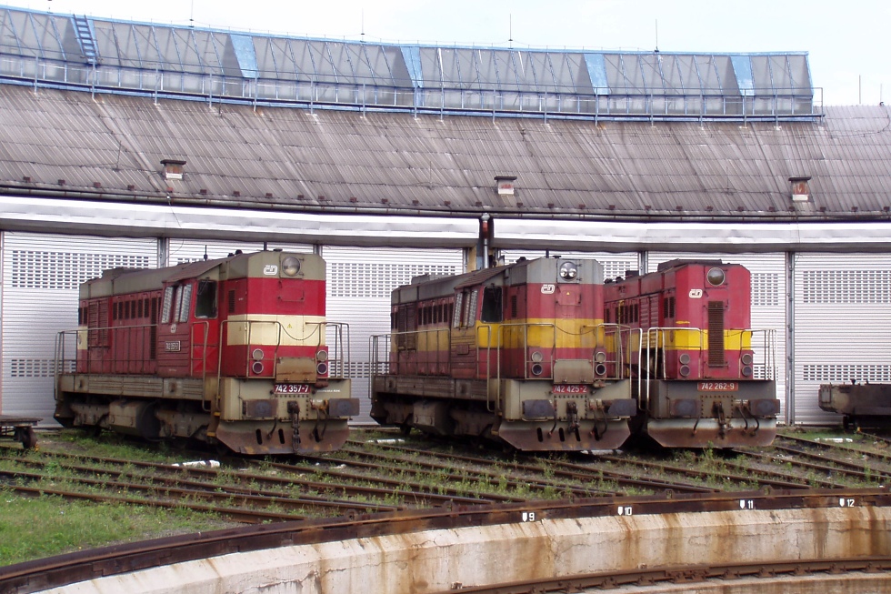 742 357-7