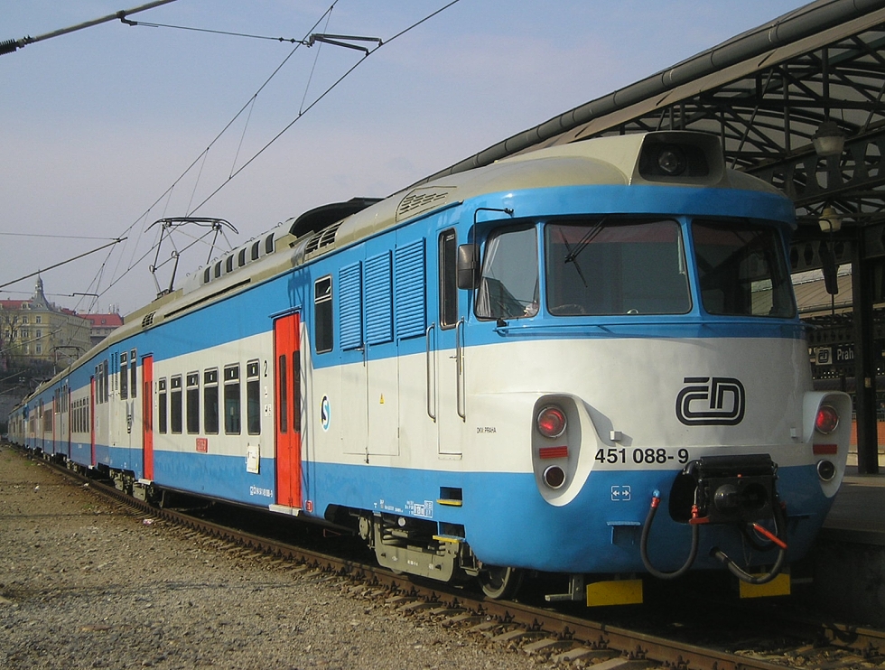 451 088-9
