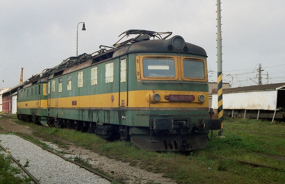 182 068-7
