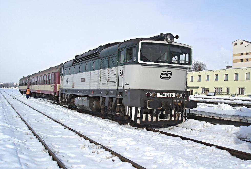 750 121-6