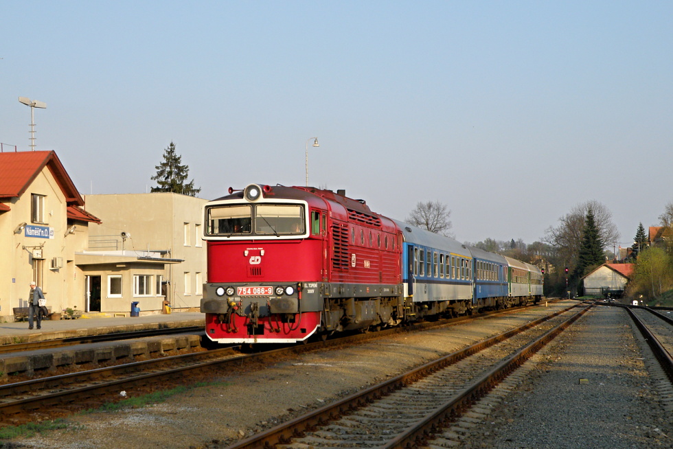 754 066-9