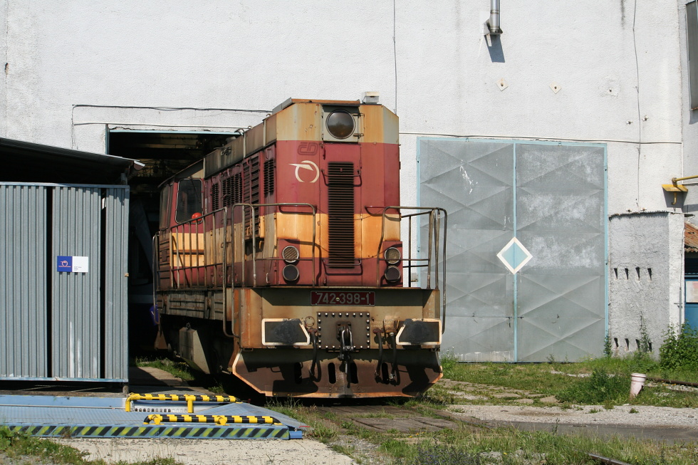 742 398-1
