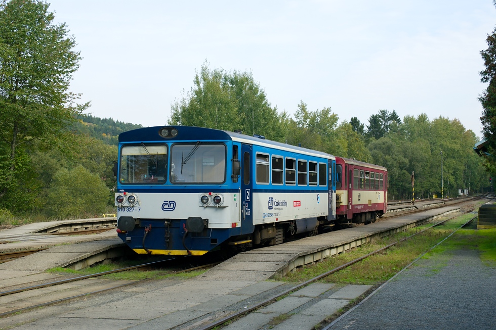 810 327-7