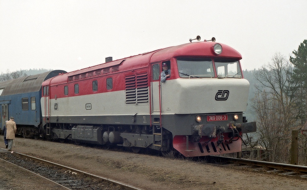 749 006-3