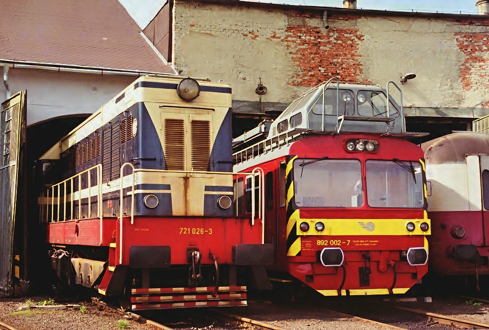 721 026-3