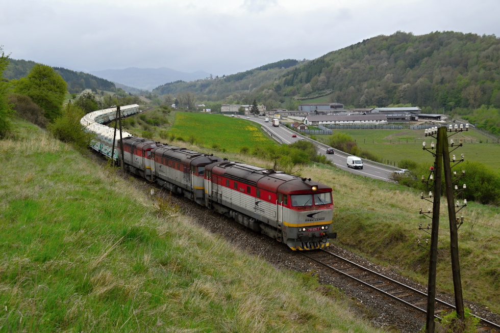 751 035-7
