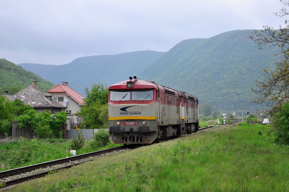 751 057-1