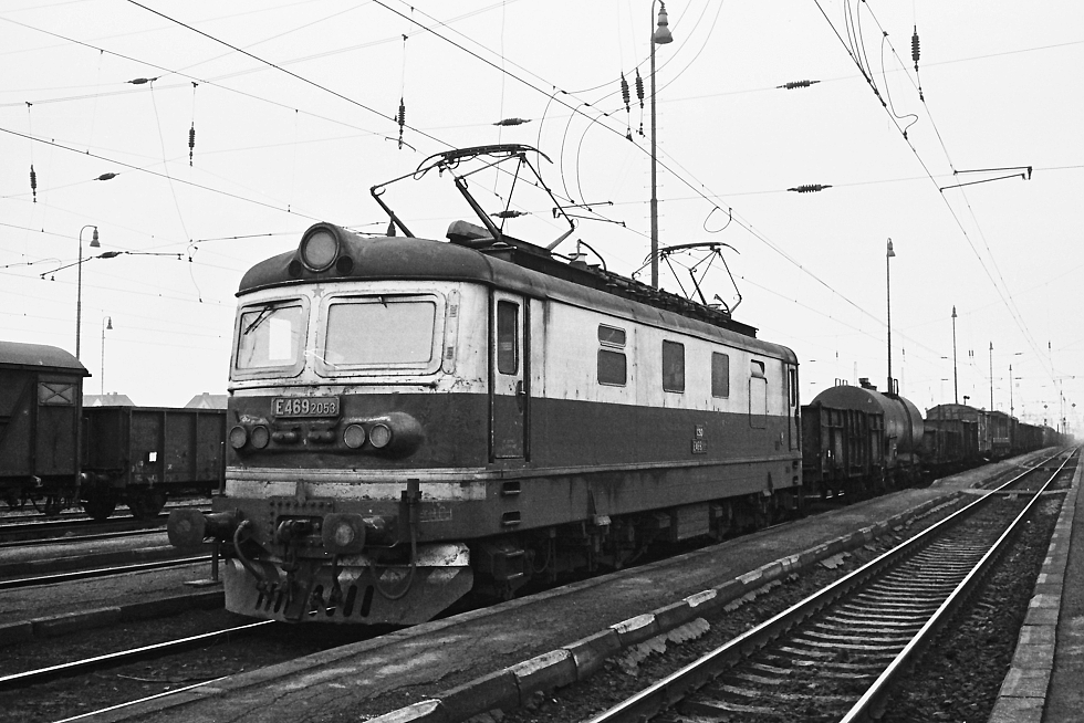E469.2053