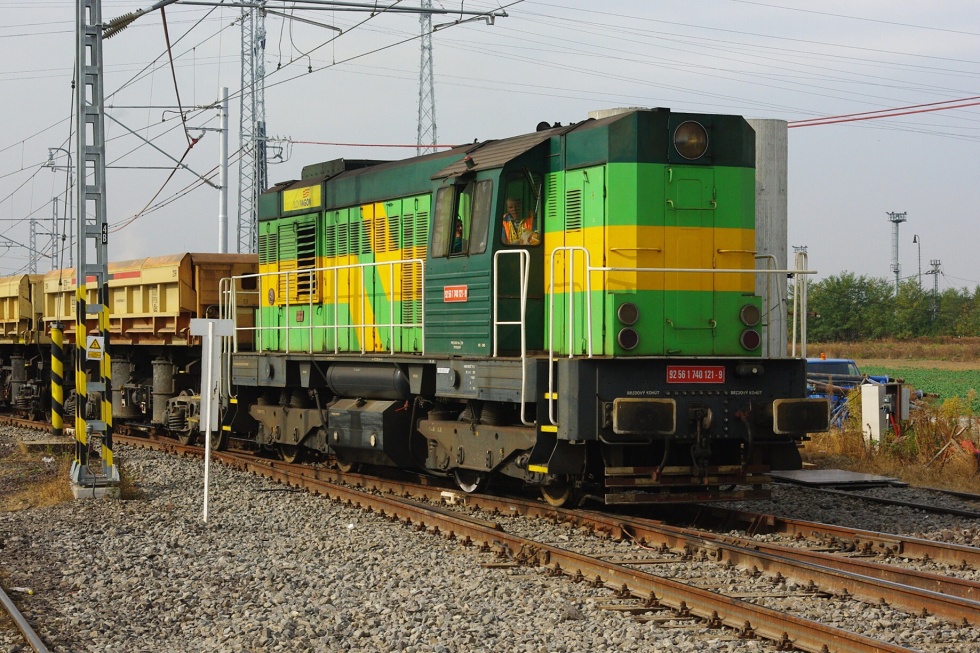 740 121-9