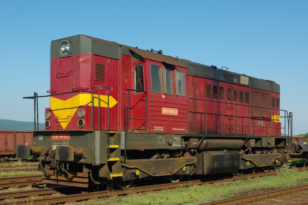 740 718-2