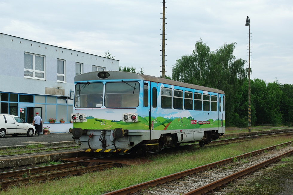 810 526-4