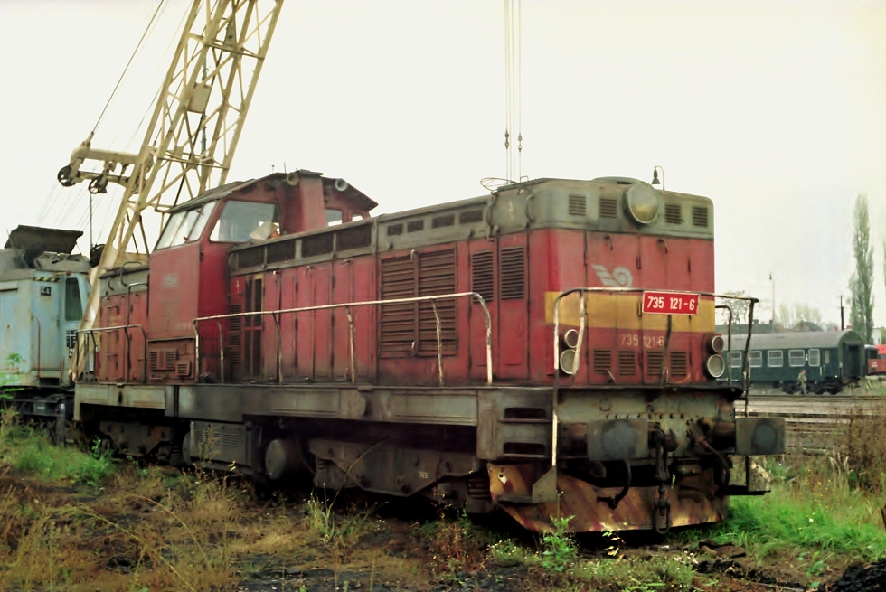 735 121-6