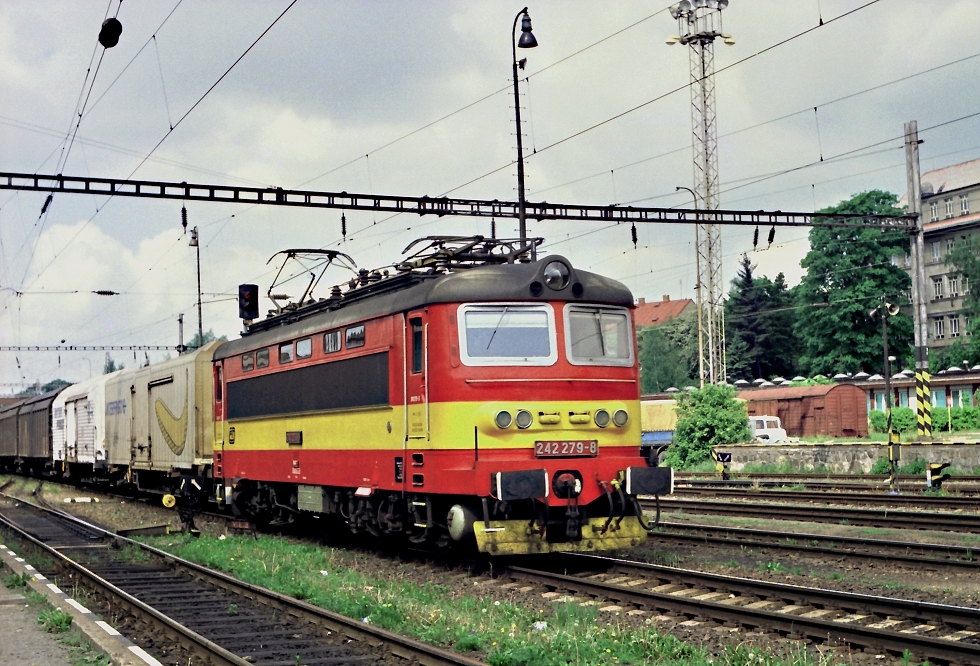 242 279-8