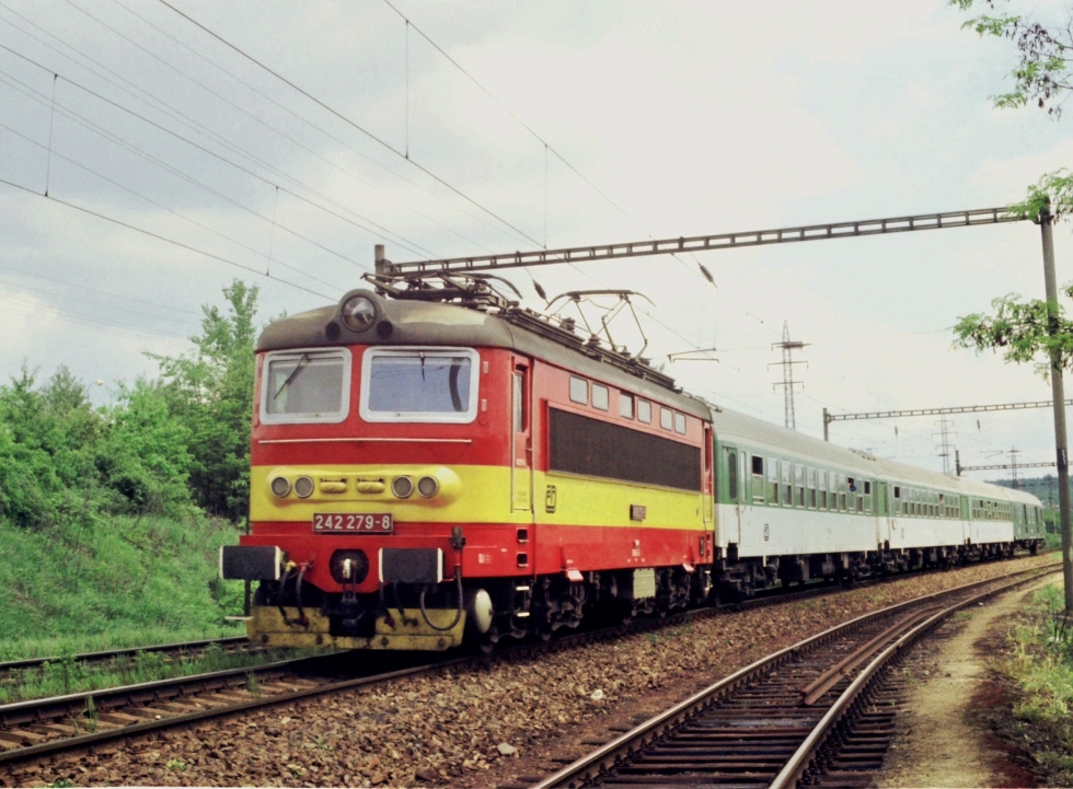 242 279-8