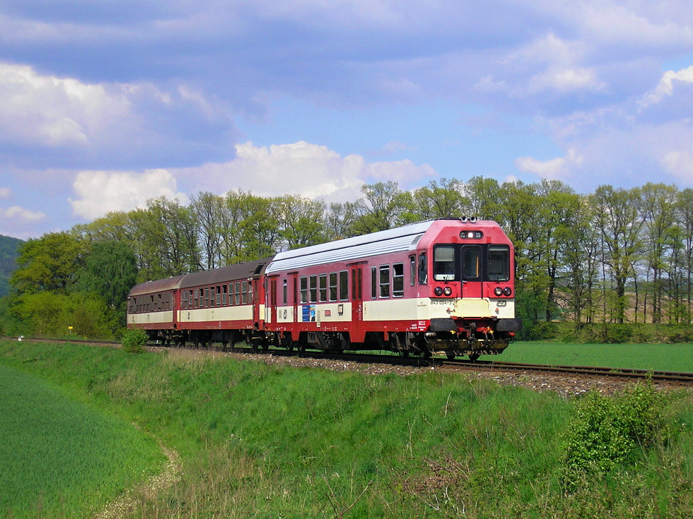 843 004-3