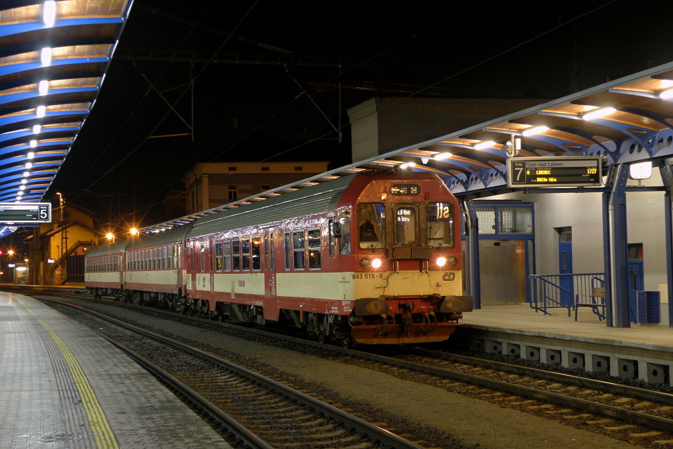 843 015-9