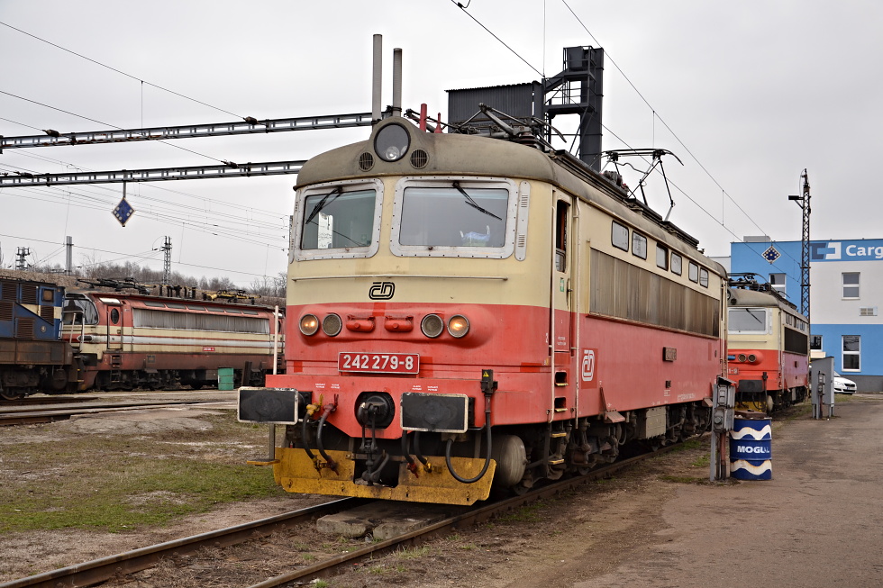 242 279-8